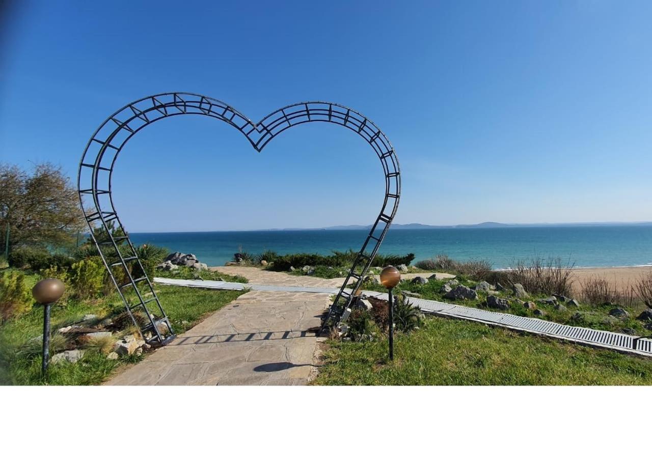 K&K Beach Luxury Burgas Esterno foto